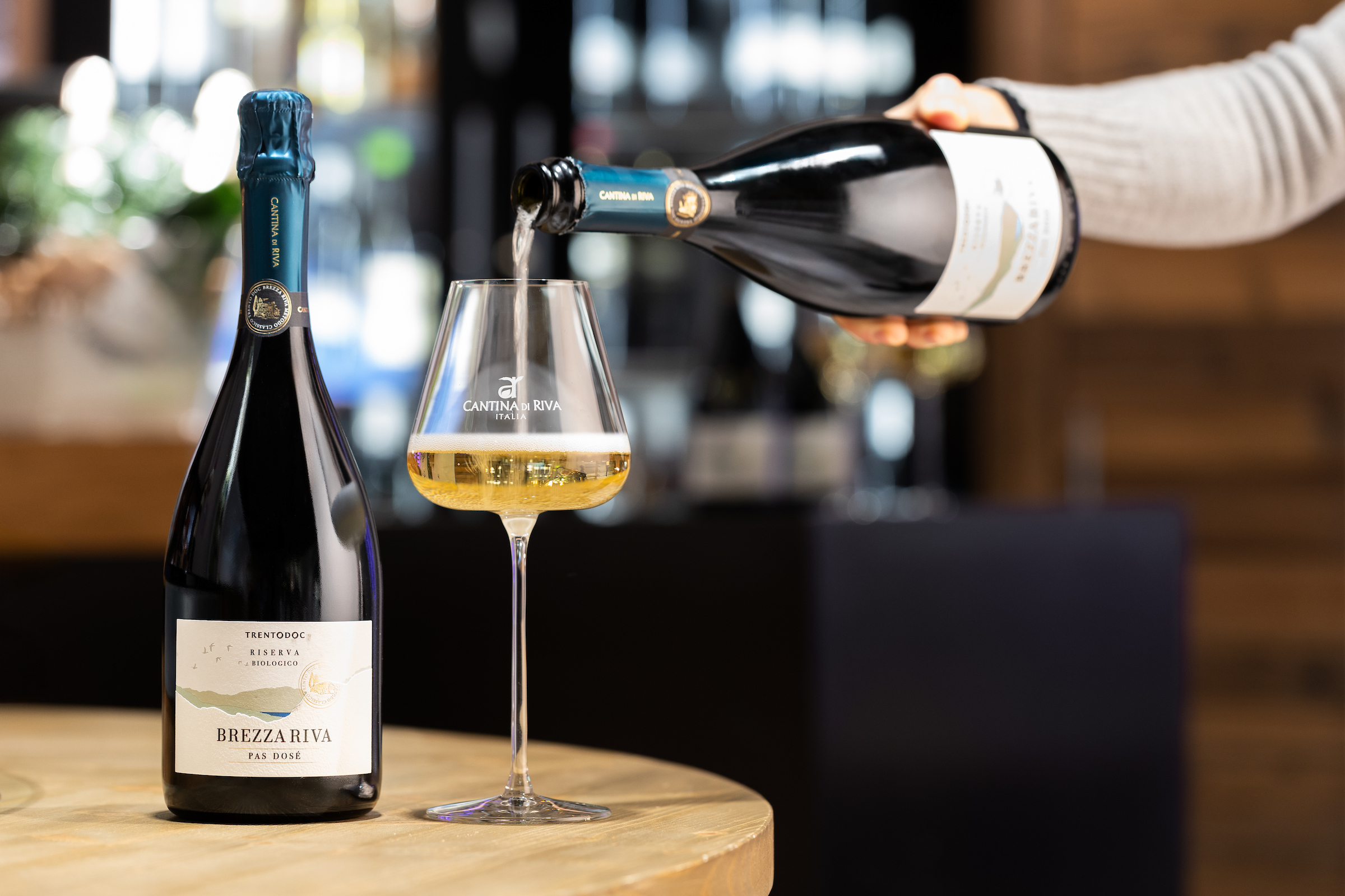 107-Brezza-Riva-Riserva-area-degustazione